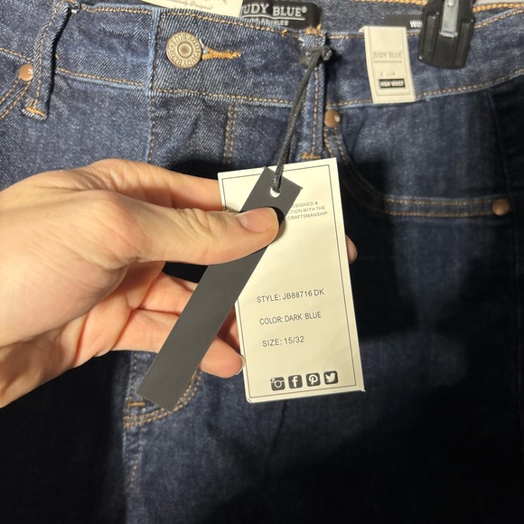 Judy Blue Neon Lights Tummy Control Top Tailored Crop Wide Leg Jeans Size 15/32 - Picture 5 of 6